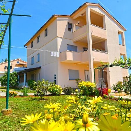 Apartment Silvio 1779 Banjole Bagian luar foto