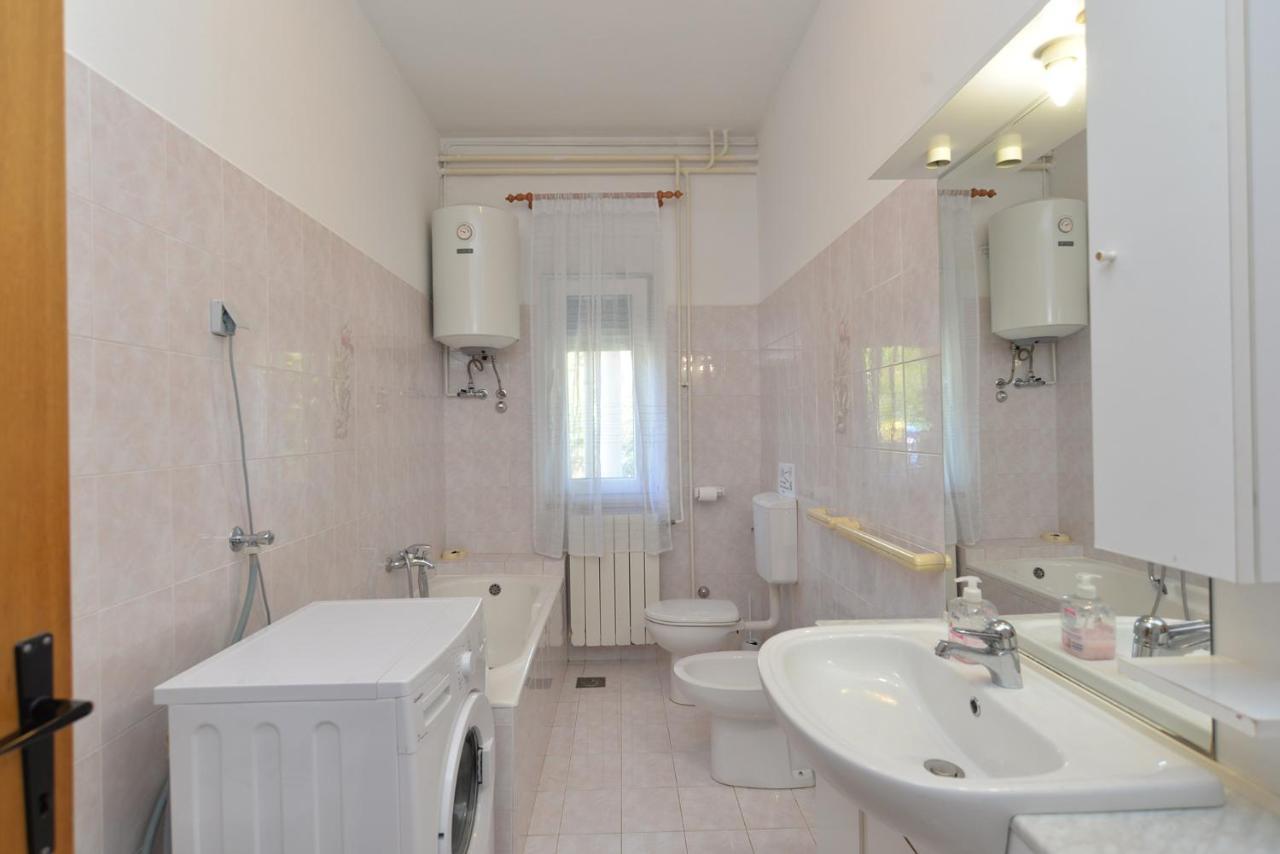 Apartment Silvio 1779 Banjole Bagian luar foto